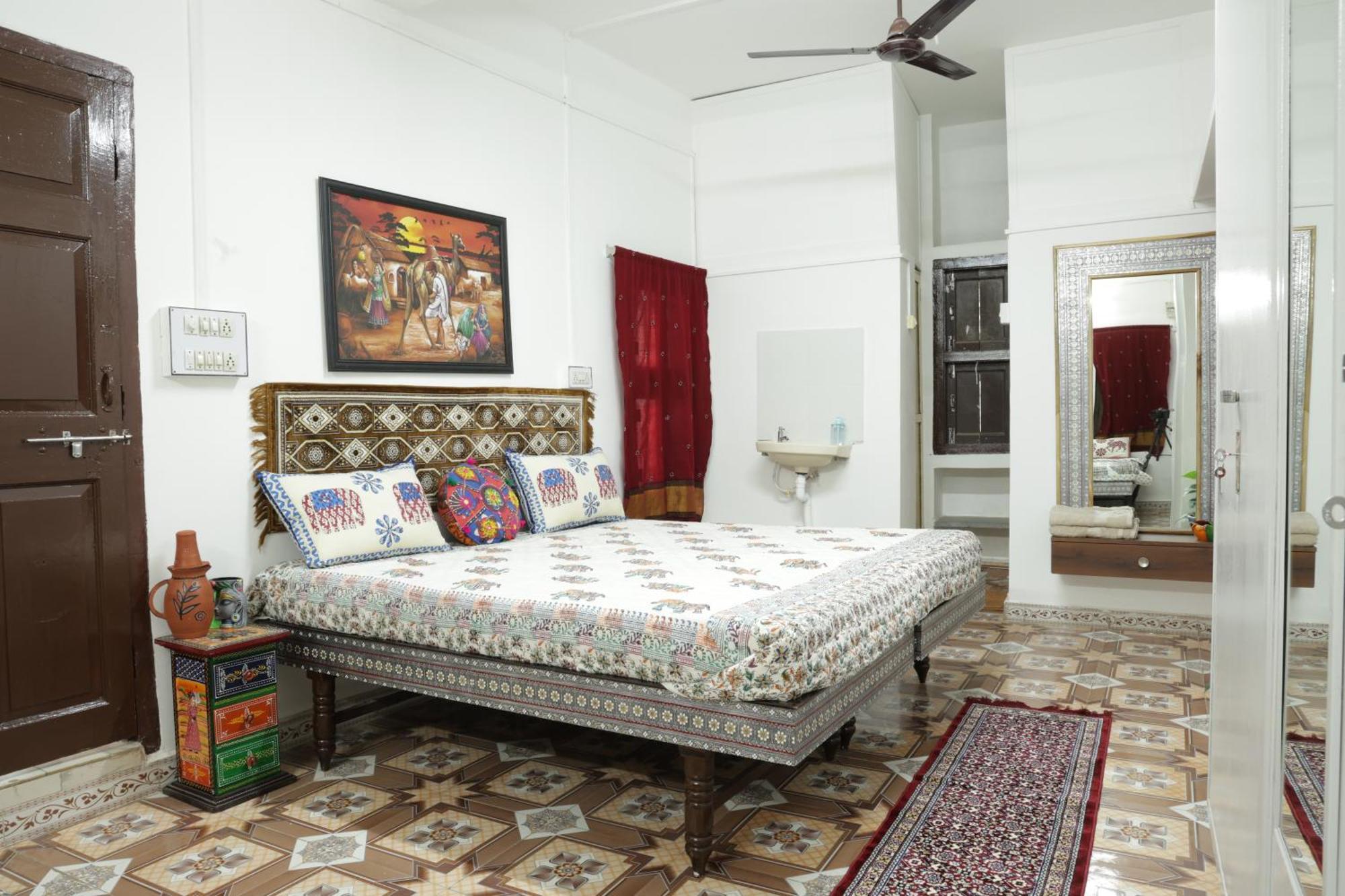 Prag View Heritage Homestay Bhuj Esterno foto